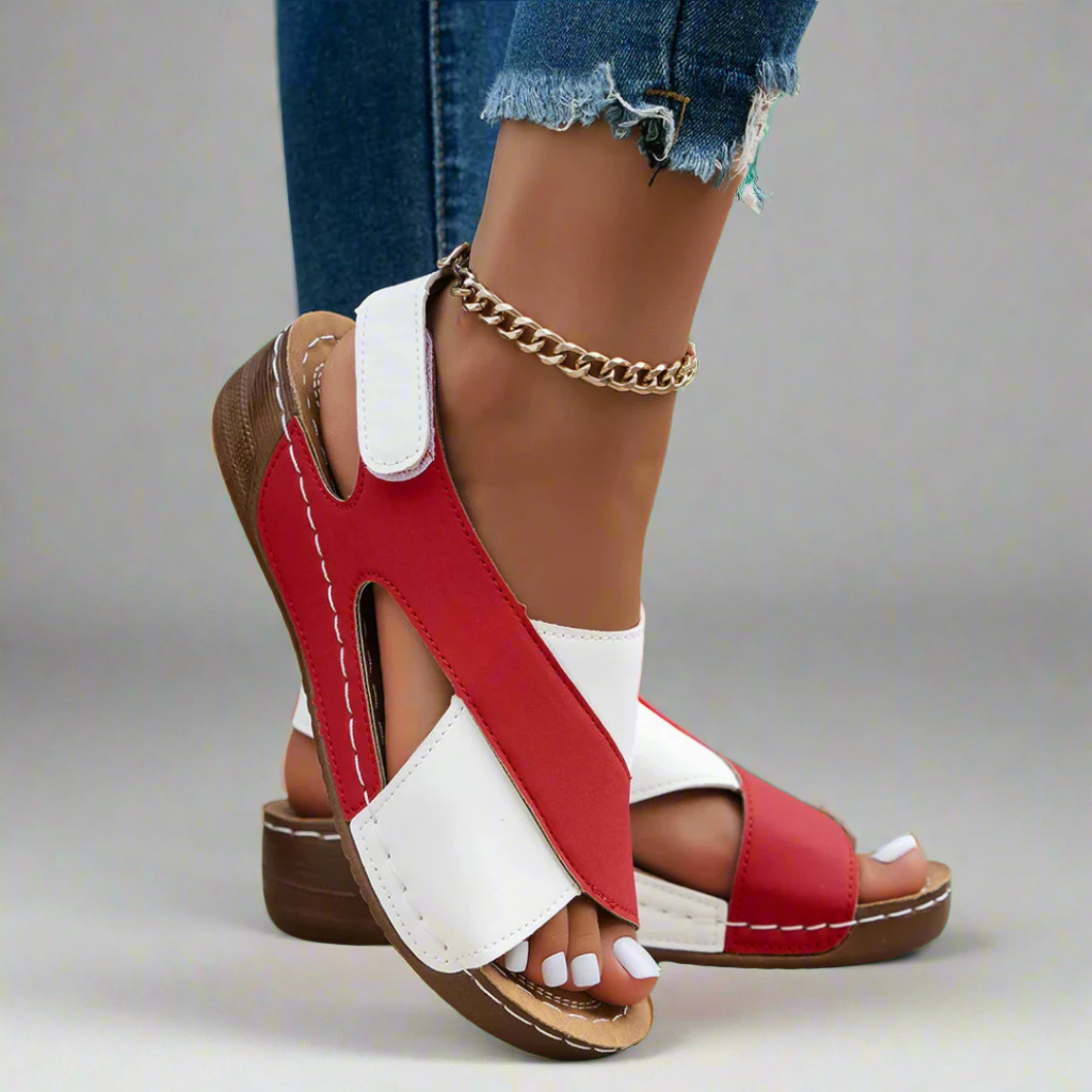 Gabriele | Handgemaakte sleehak sandalen van premium materiaal