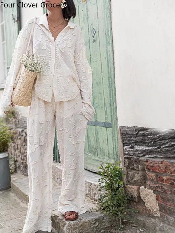 Stijlvolle Pantalon Set met Geborduurd Motief en Lange Mouwen Blouse