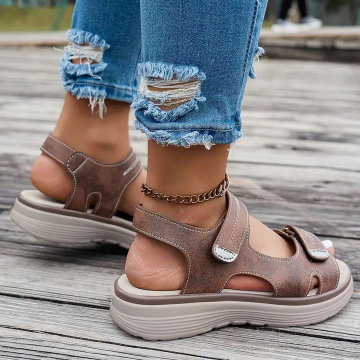 Alia™ | Comfortabele wedge sandalen met enkelband