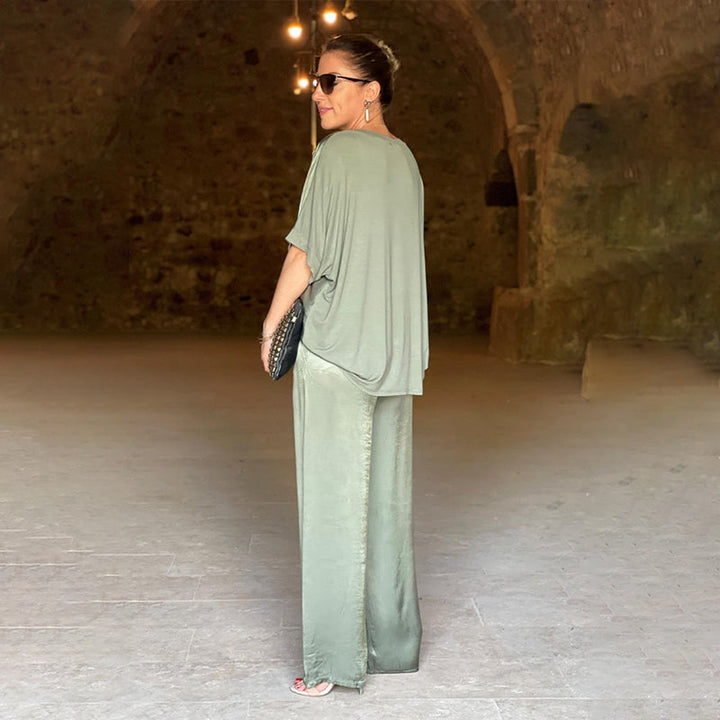 Stijlvolle Glanzende Tweedelige Outfit met V-hals in Plus Size